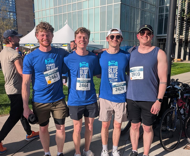 Source Allies teammates at the Grand Blue Mile